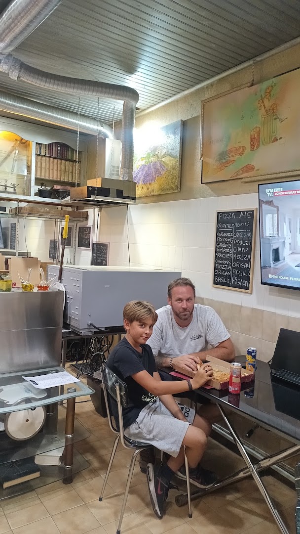 Pizza Chez Man · Photos 7
